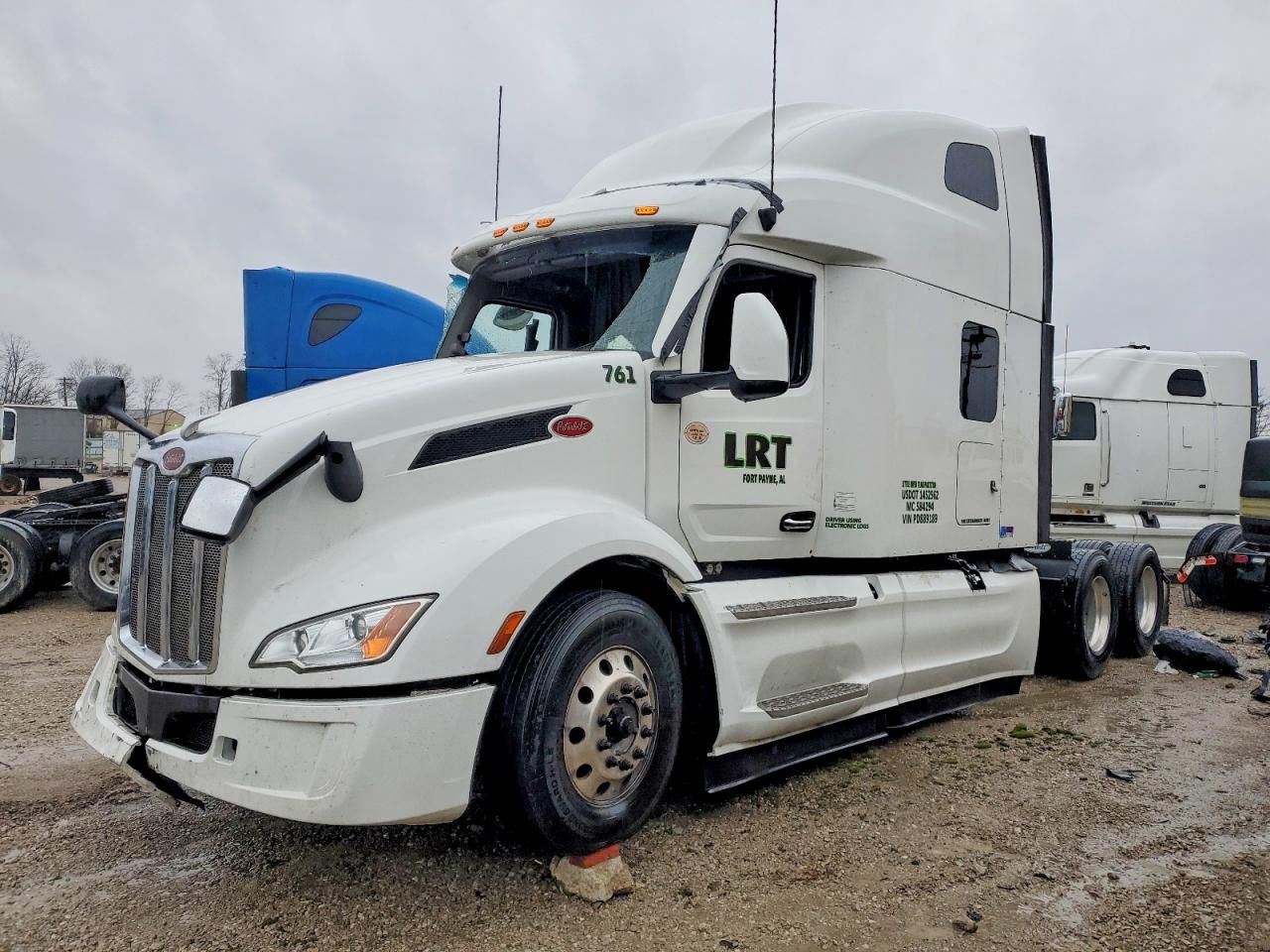 2023 Peterbilt 579 Semi Truck