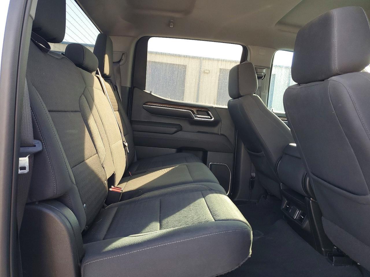 2023 Chevrolet Silverado C1500 lt