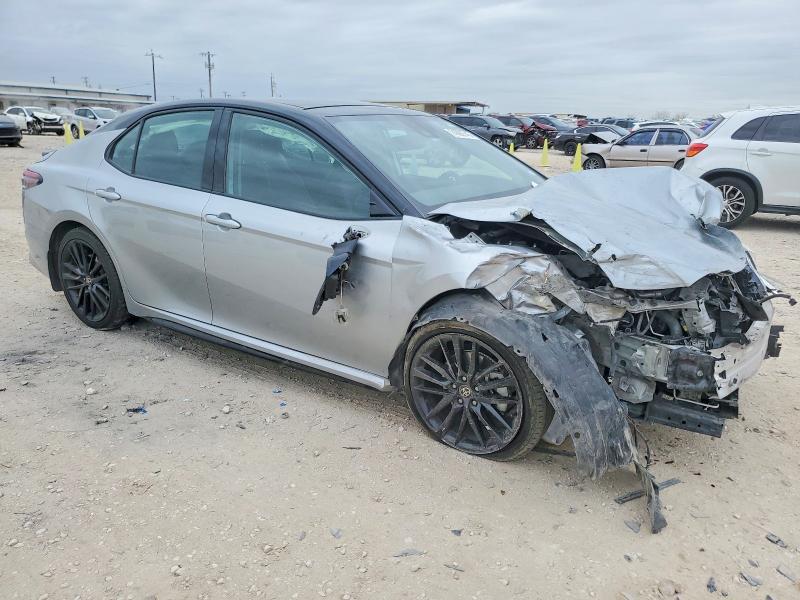 2022 Toyota Camry xse V6