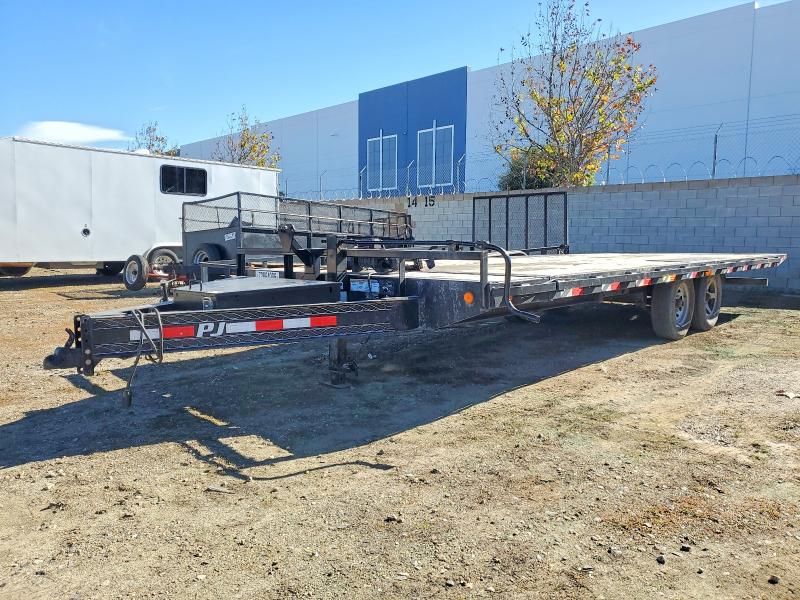2019 Pj Trailer Flatbed TR