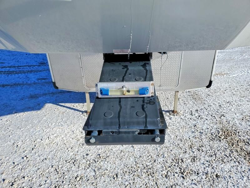 2019 Arctic Fox Silver fox Edition s