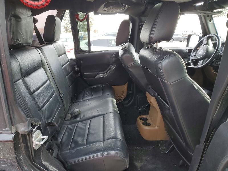 2012 Jeep Wrangler Unlimited Sahara