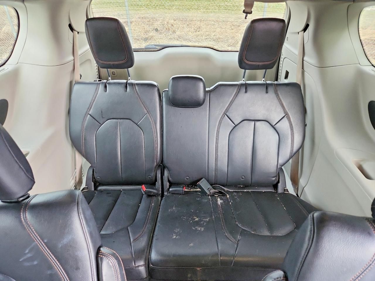 2017 Chrysler Pacifica Touring l