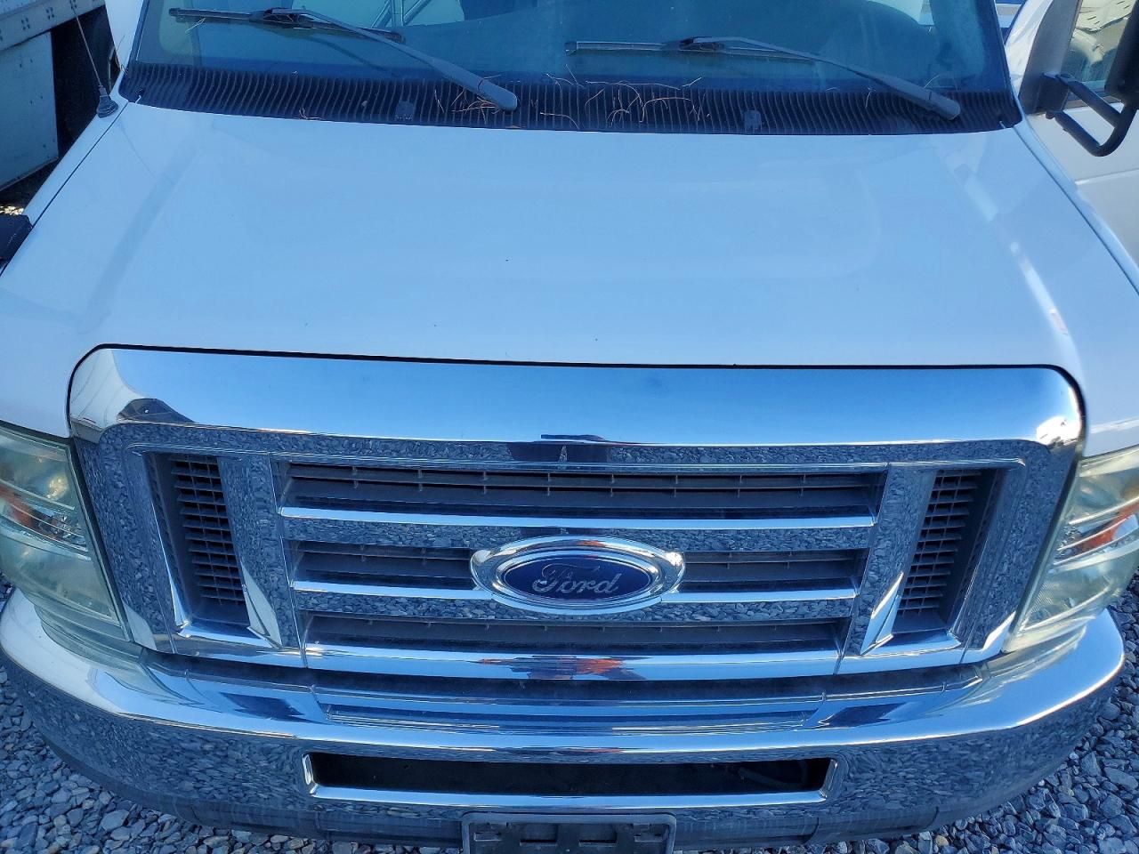 2008 Ford Econoline E350 Super Duty Cutaway Van