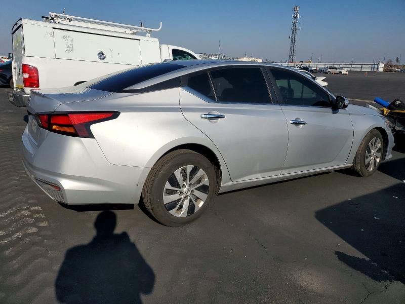 2020 Nissan Altima s