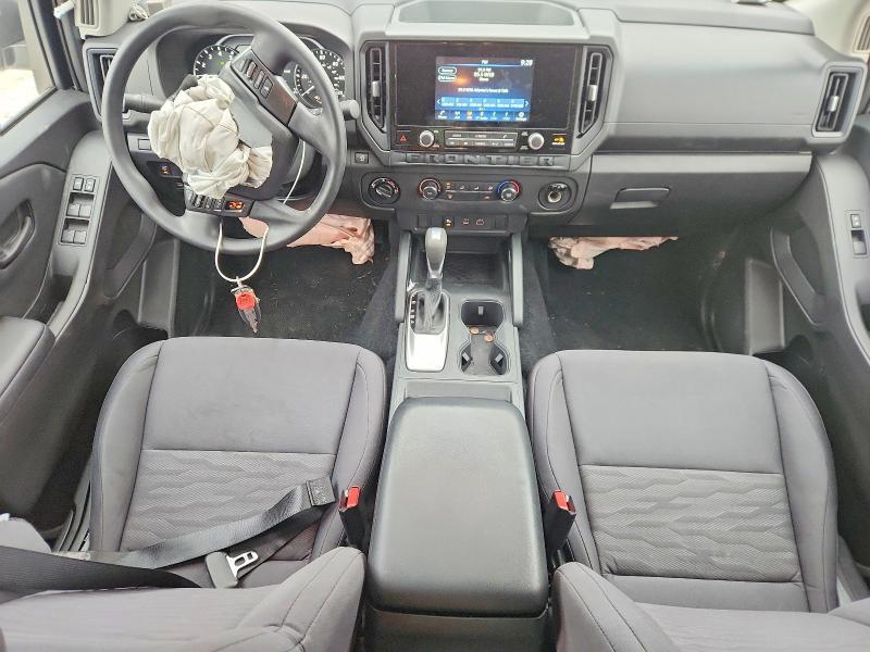 2025 Nissan Frontier s
