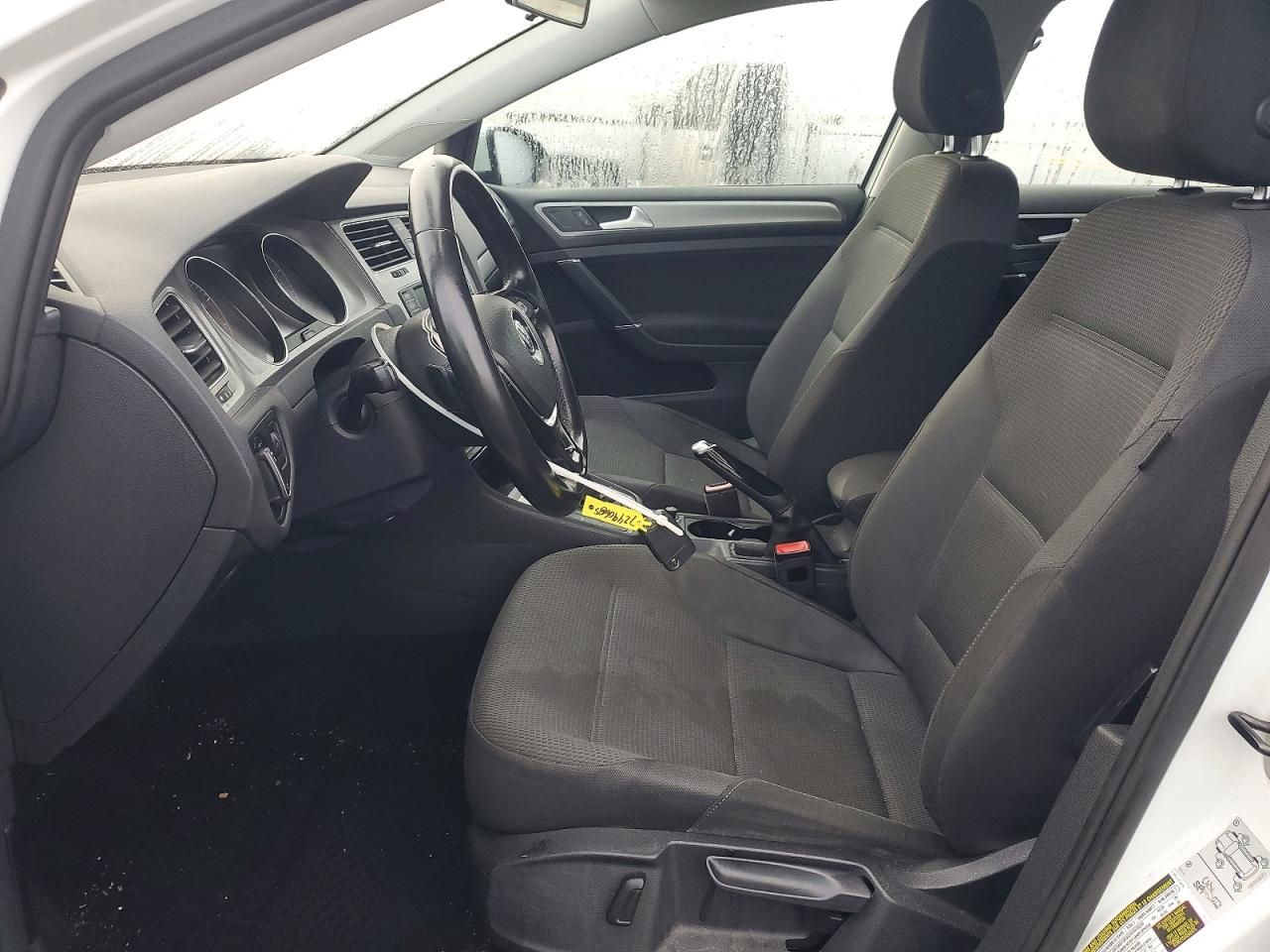 2016 Volkswagen Golf S/se