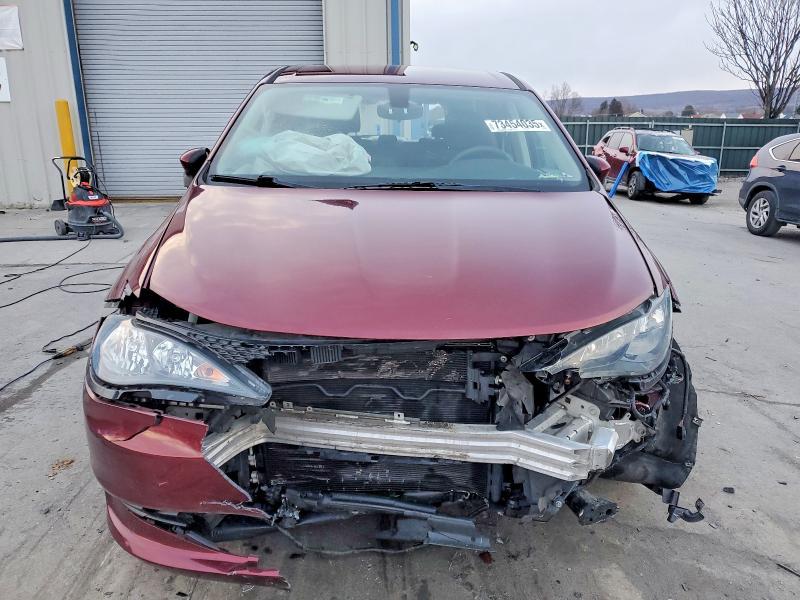 2017 Chrysler Pacifica lx