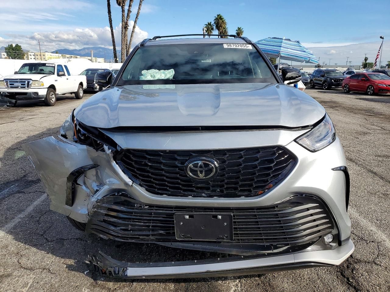 2025 Toyota Highlander le