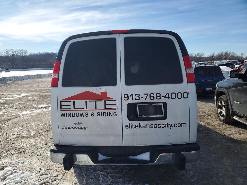 2020 Chevrolet Express G2500