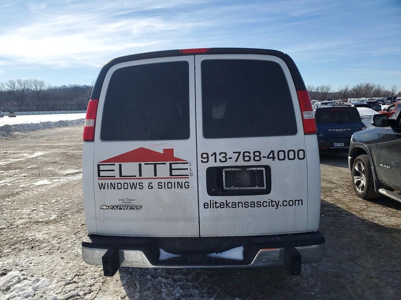 2020 Chevrolet Express G2500