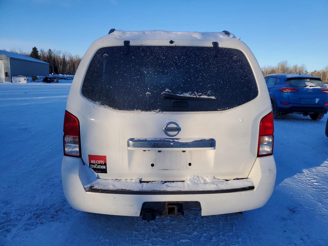 2012 Nissan Pathfinder s