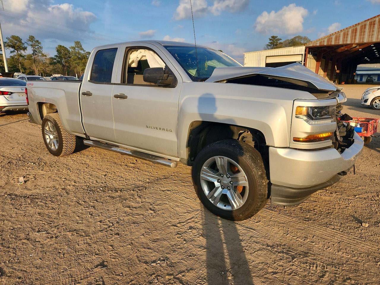2016 Chevrolet Silverado K1500 Custom