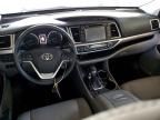 2017 Toyota Highlander se