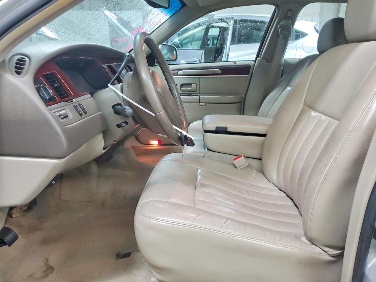 2004 Lincoln Town car Executive