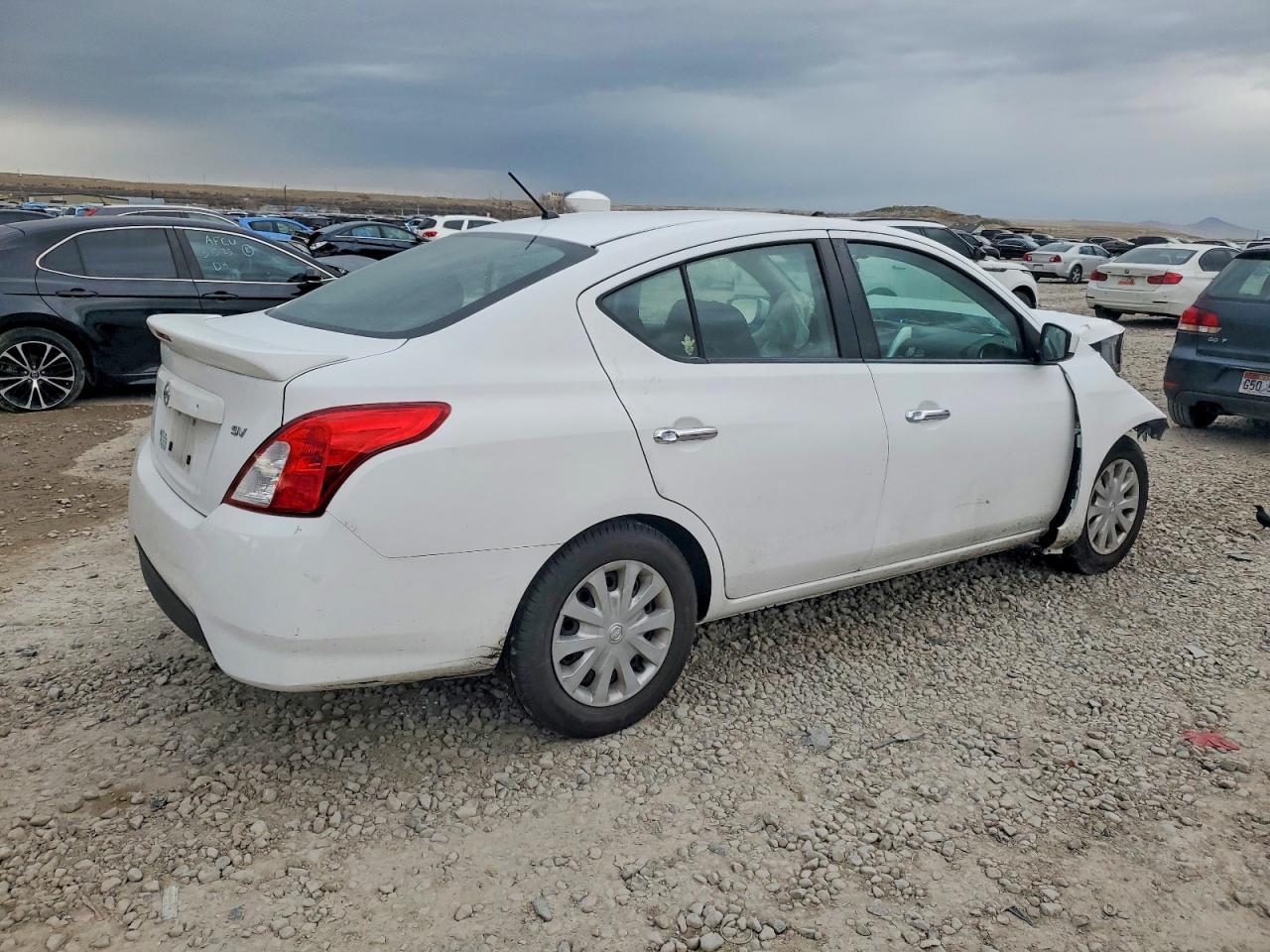 2019 Nissan Versa s
