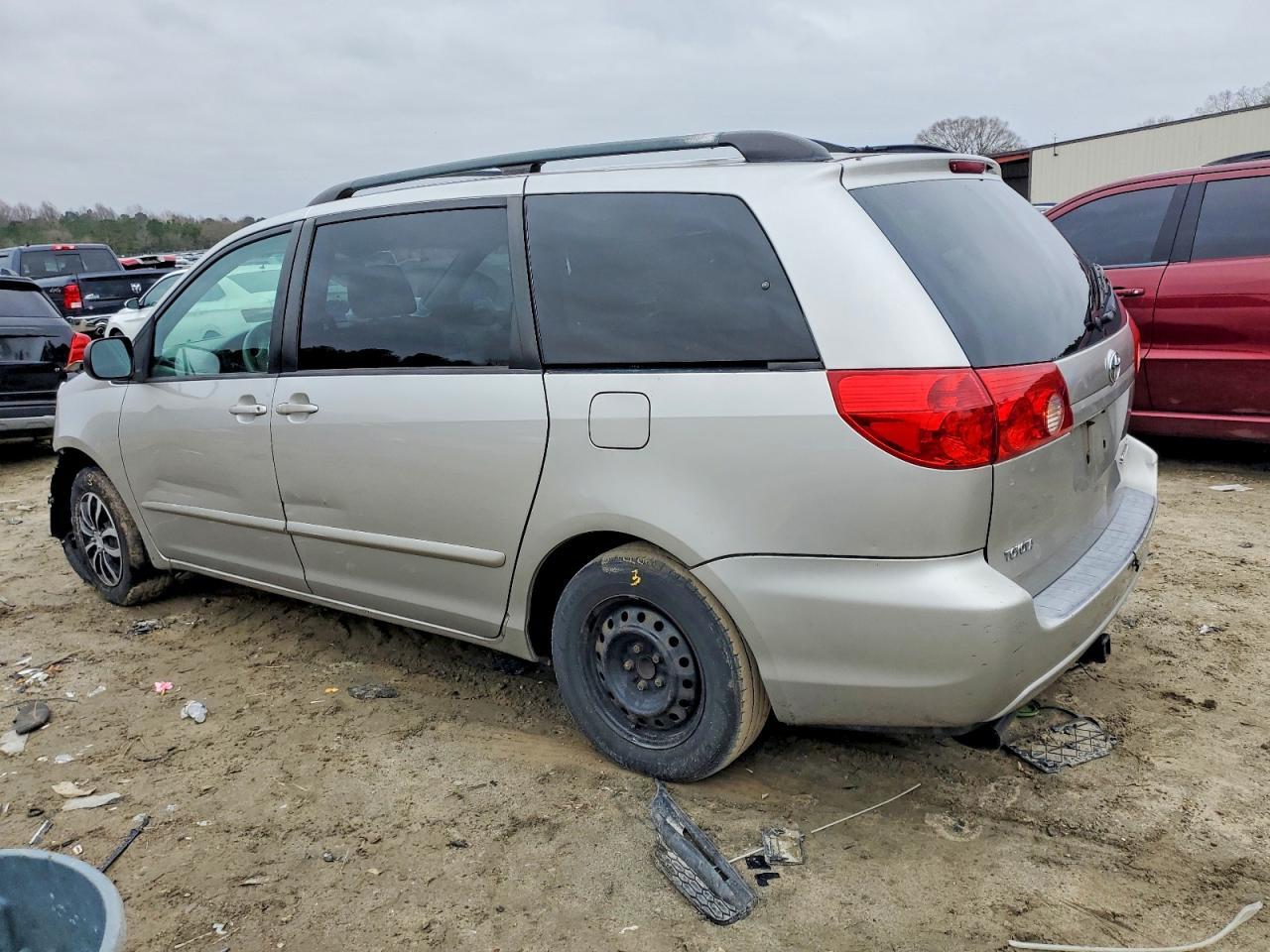 2007 Toyota Sienna ce
