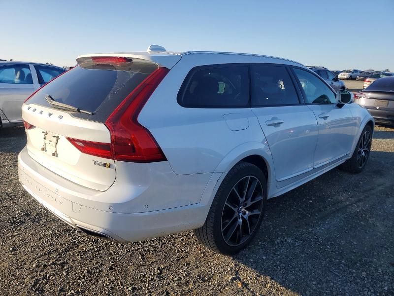 2018 Volvo V90 Cross Country T6 Inscription