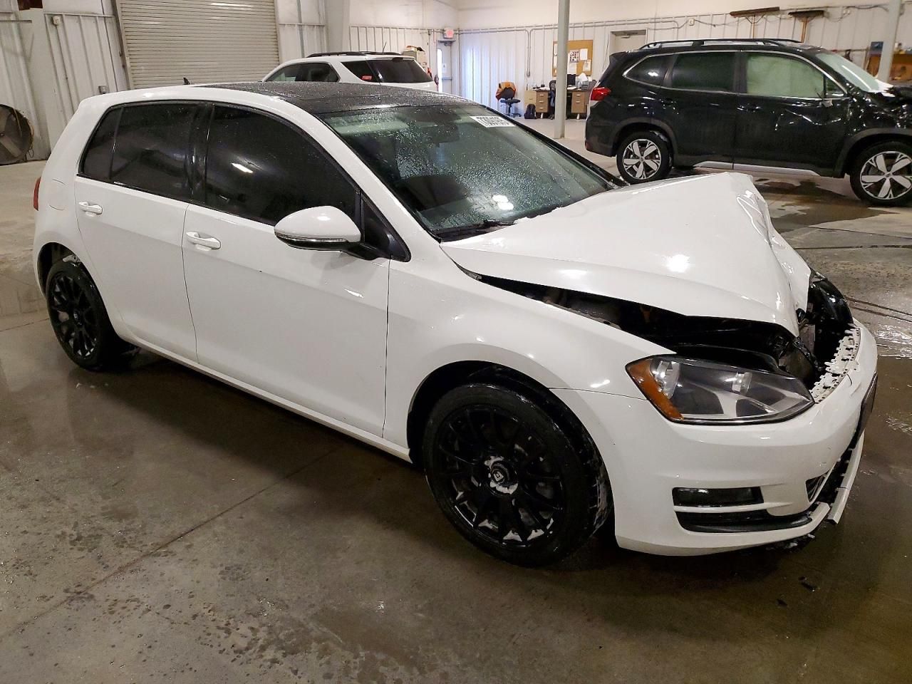 2016 Volkswagen Golf S/se