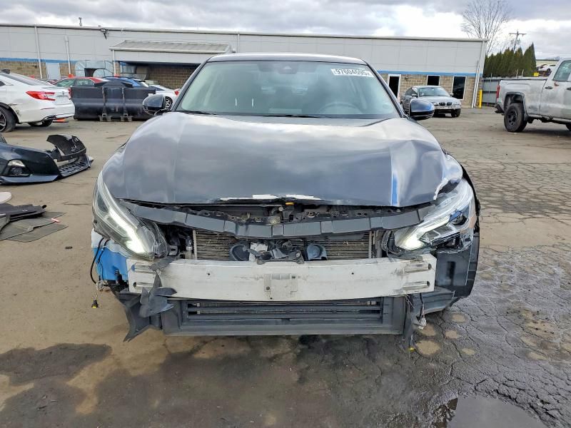 2019 Nissan Altima sv