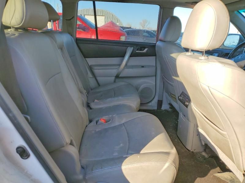 2013 Toyota Highlander Base