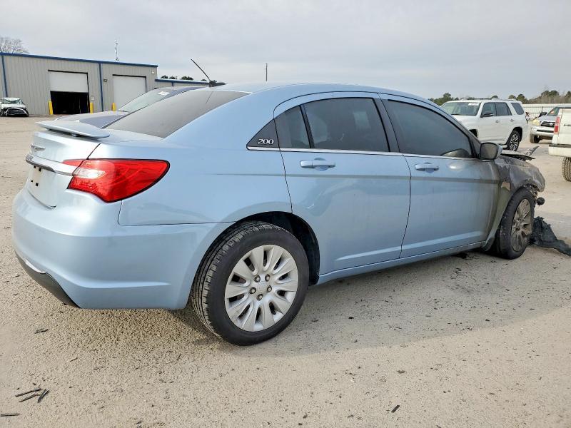 2014 Chrysler 200 lx