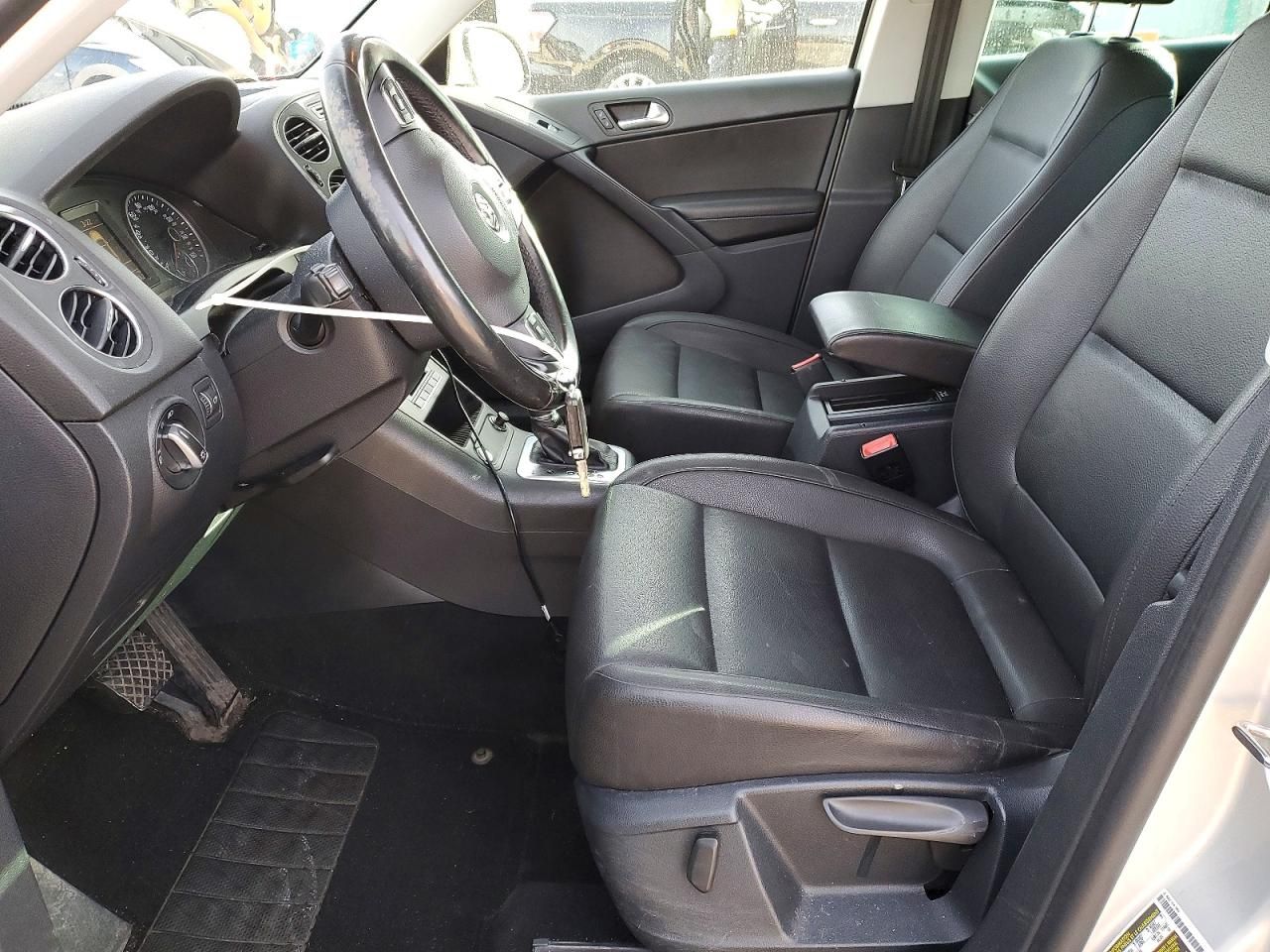 2015 Volkswagen Tiguan s