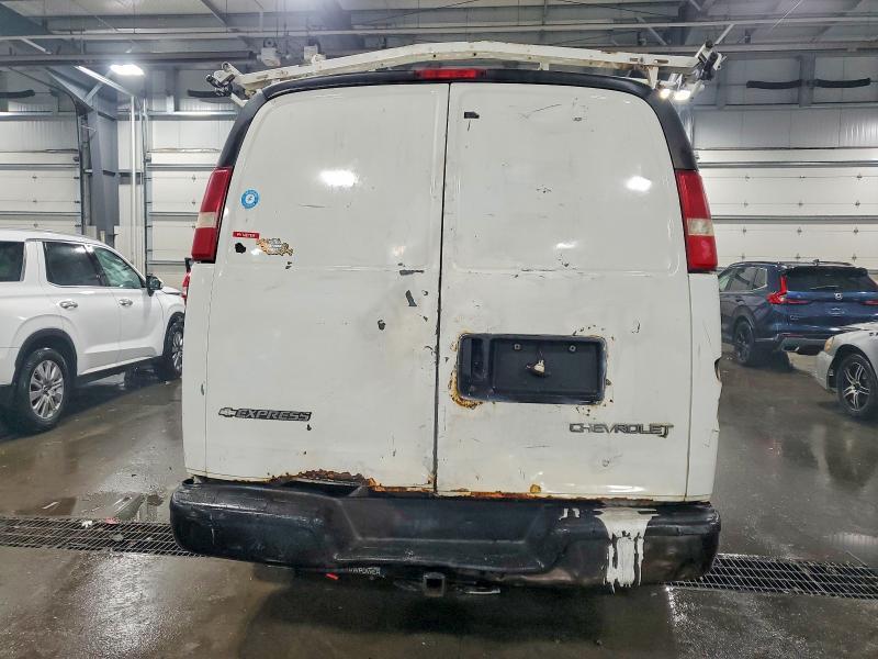 2004 Chevrolet Express Cargo 2500 1