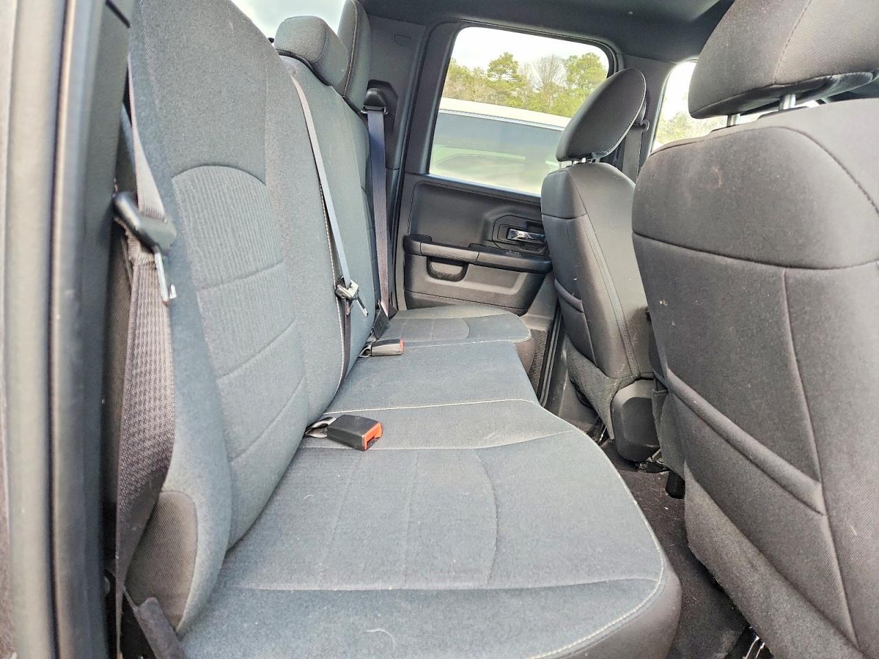 2022 Dodge Ram 1500 Classic slt