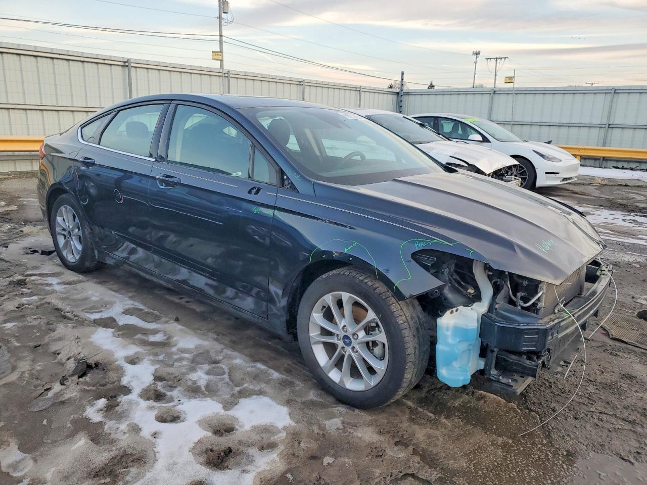 2020 Ford Fusion se