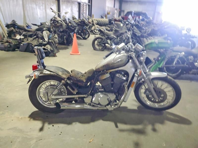 2003 Suzuki Vs800 glp