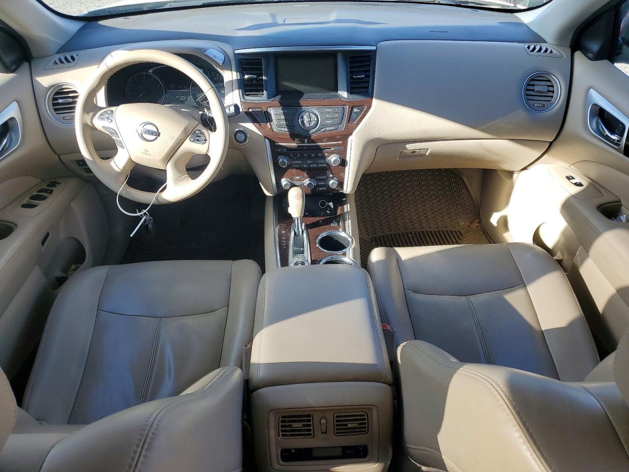 2015 Nissan Pathfinder s
