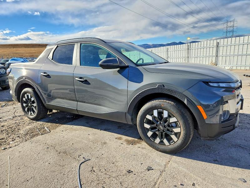 2025 Hyundai Santa Cruz sel Activity