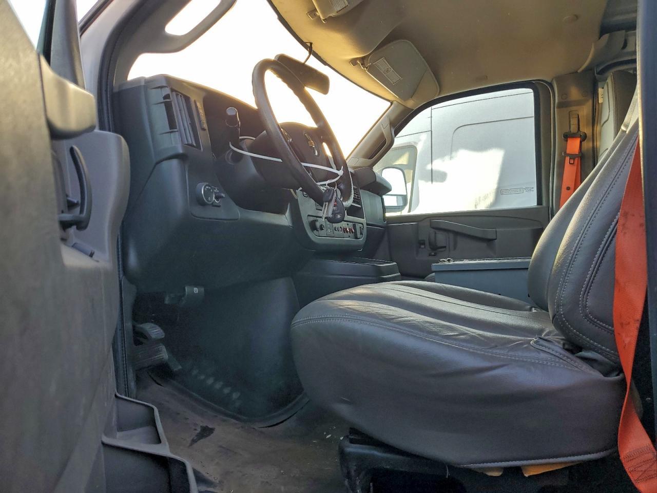 2016 Chevrolet Express G2500