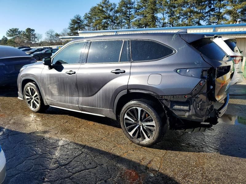 2021 Toyota Highlander xse