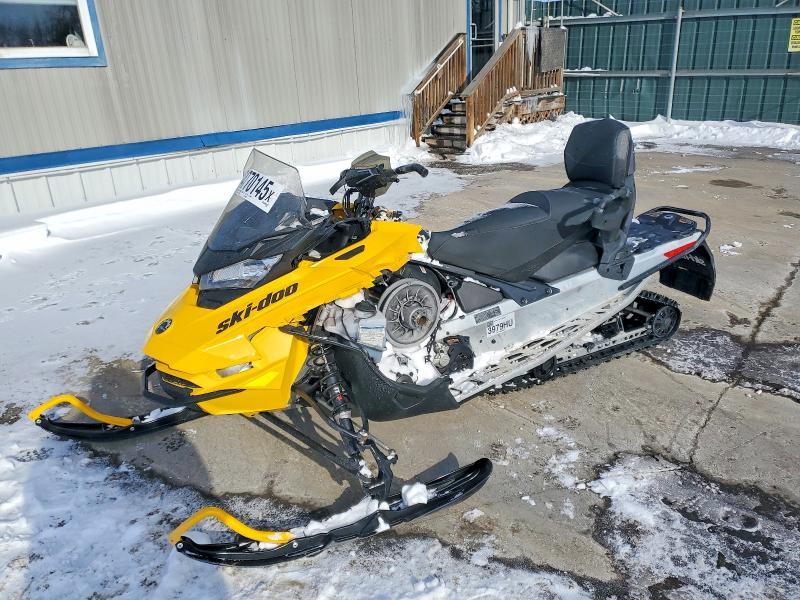 2024 Skidoo 2024 SKI-DOO MXZ Snowmobile