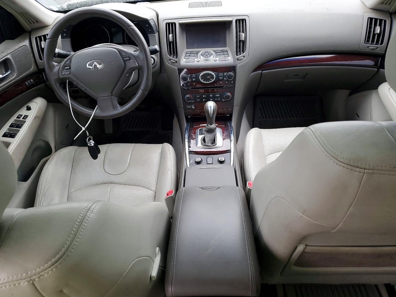 2012 Infiniti G37