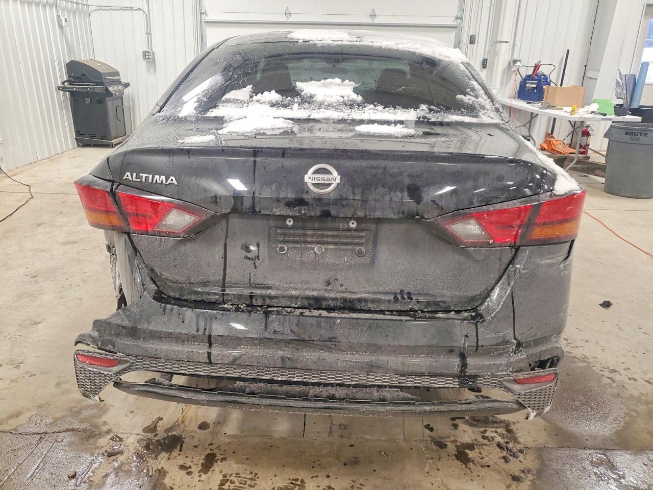 2021 Niss Altima