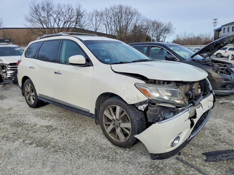 2015 Nissan Pathfinder s