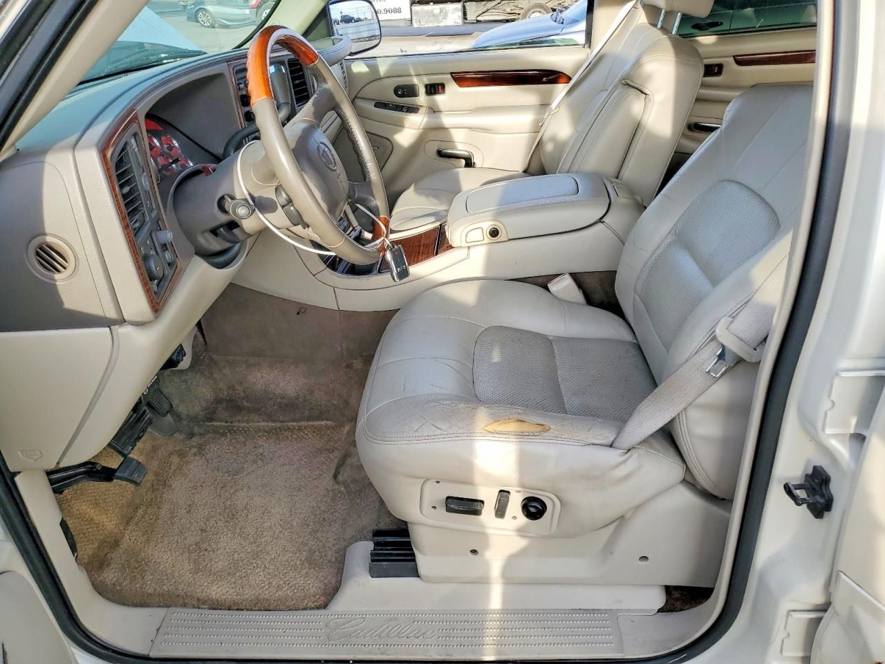 2002 Cadillac Escalade Luxury