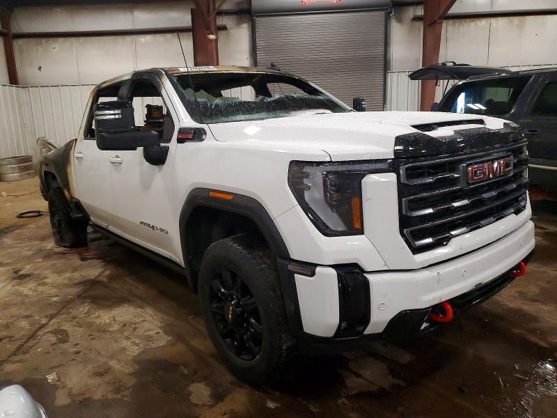 2025 GMC Sierra K3500 AT4