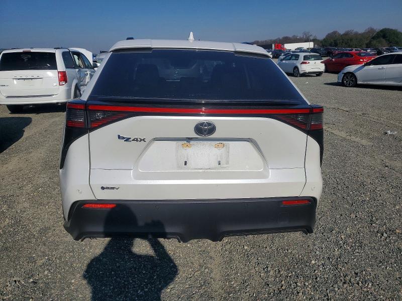 2024 Toyota Bz4x xle