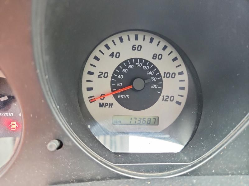 2004 Nissan Frontier King cab xe