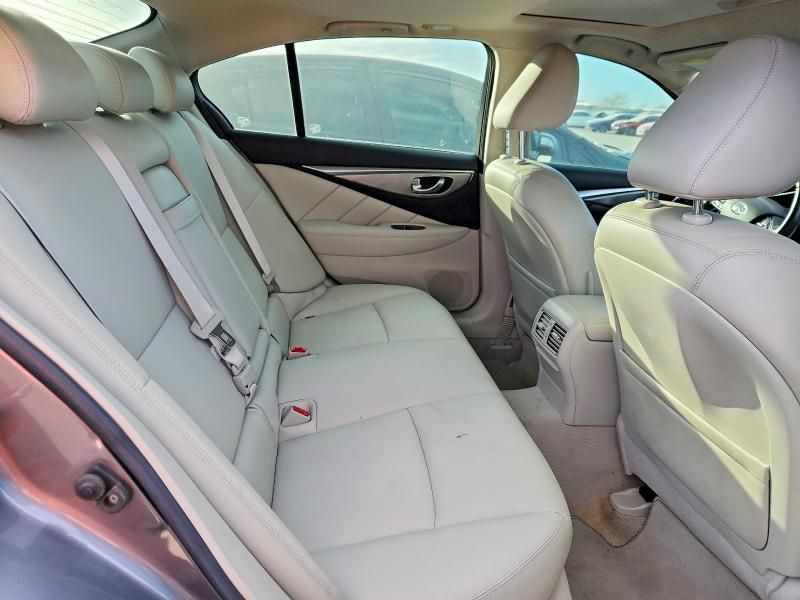 2017 Infiniti Q50 Premium