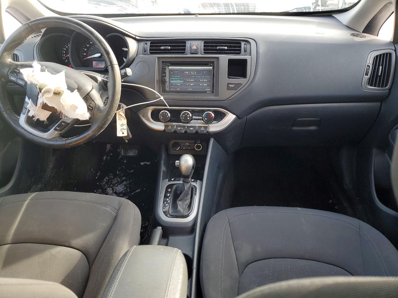 2015 KIA Rio ex
