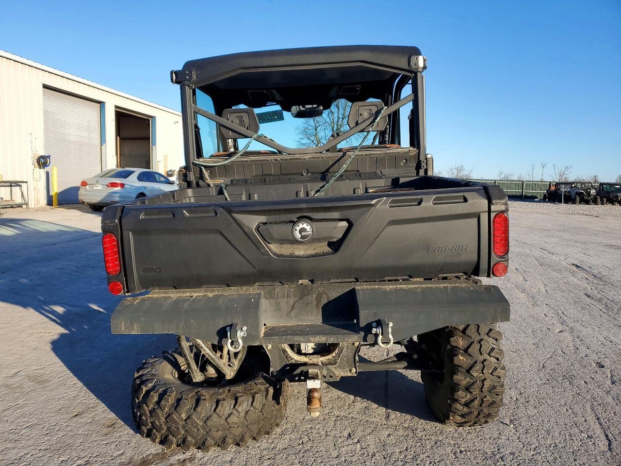 2024 Canam Defender Utility Vehicle