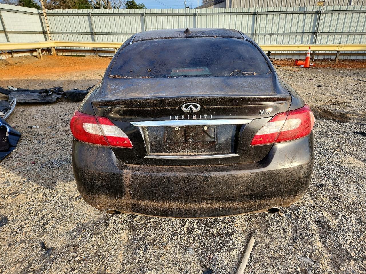 2011 Infiniti M37 Base
