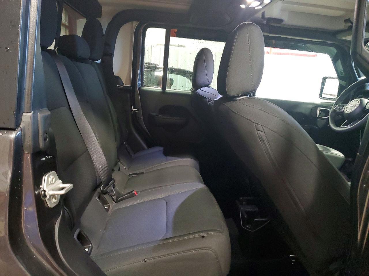 2023 Jeep Gladiator Sport