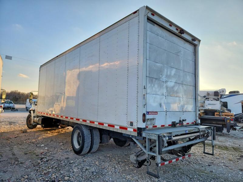 2018 International 4300 BOX Truck
