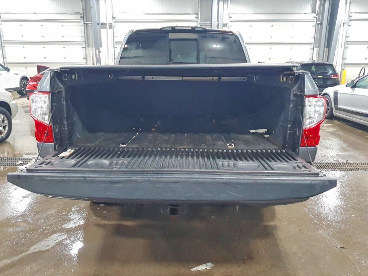 2018 Nissan Titan SV